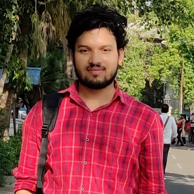 Shubham Kumar Founder of Foragle and Swizonce